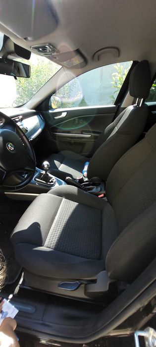 Vand - Alfa Romeo Giulietta, masina se poate vinde si pentru RABLA