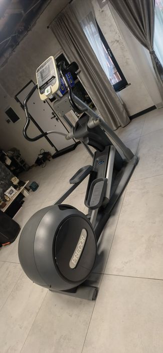 Eliptice profesionsle Precor