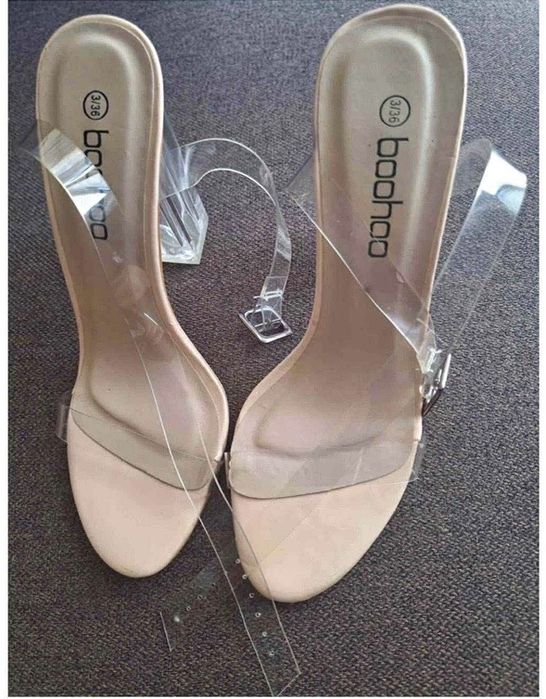 Елегантни дамски сандали