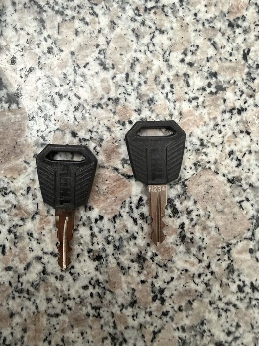 Продавам автобокс Thule Motion 3 L Titan grey НОВ, ГАРАНЦИЯ