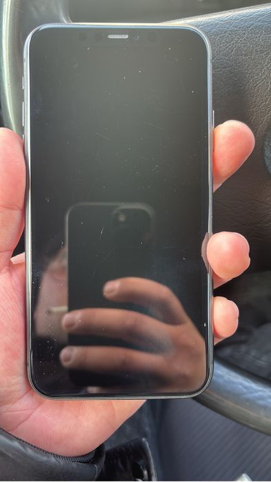 Продам iphone 11