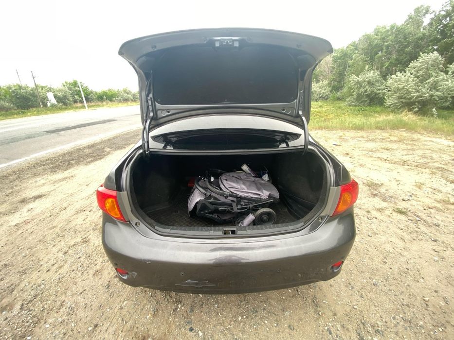 Тойота Каролла 1.6 автомат, европеец