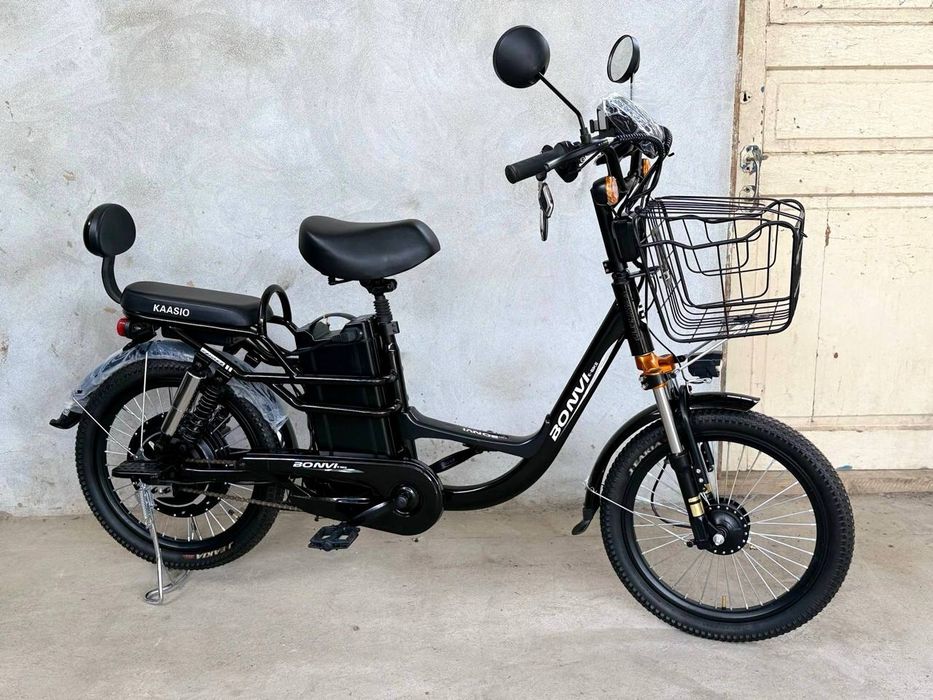 Veloskuter sotiladi