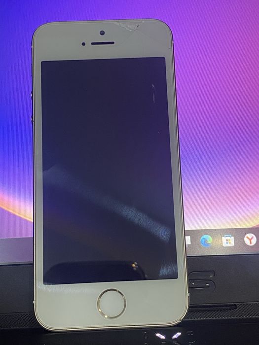 iPhone 5S 16ГБ в хорошем состоянии