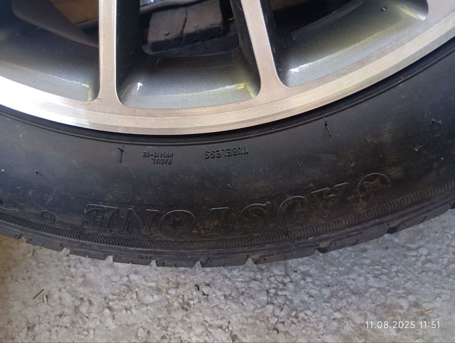 R 19 + 255/50 AUSTONE