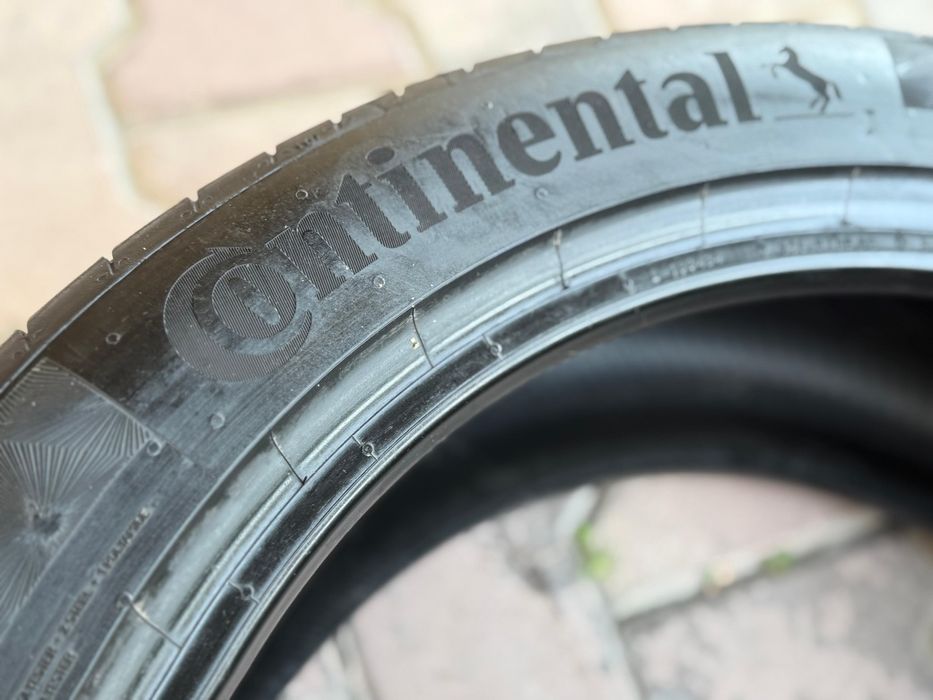 Continental Premium Contact 235/45 R18
