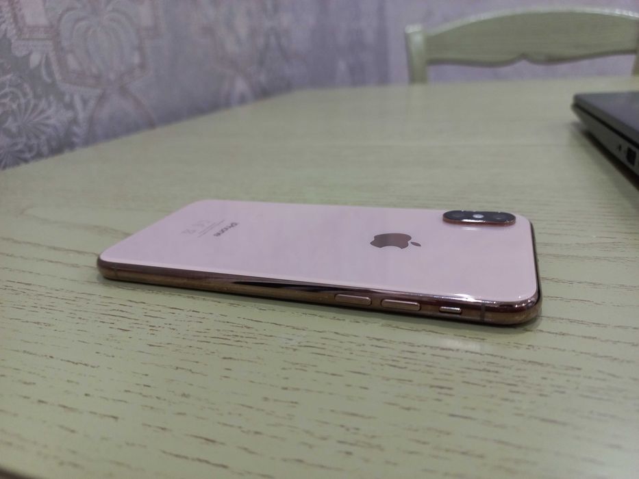 iPhone XS 64gb. Полный комплект