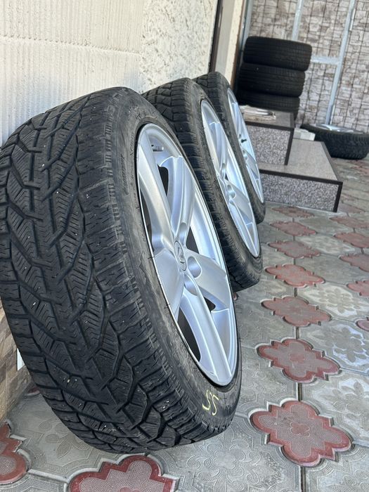 Jante r18 5x114.3 cb66.1 8j et40 Semi-Concave