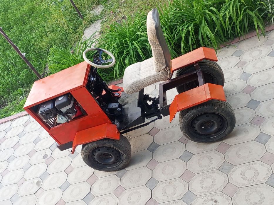 Minitraktor sotiladi 4×4
