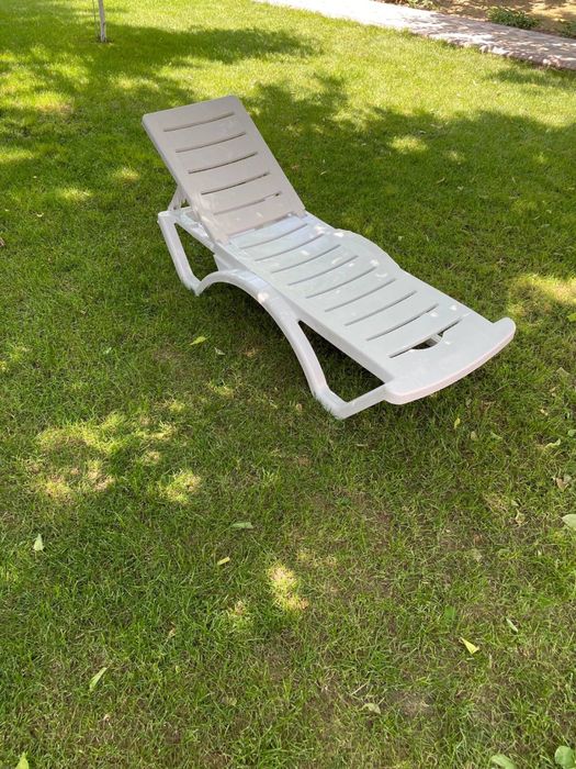 Лежак Шезлонги для бассейнов, пластиковые, Турция, Цвет - Белый, Лежак