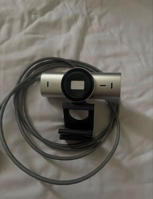 Продам веб камеру Logitech