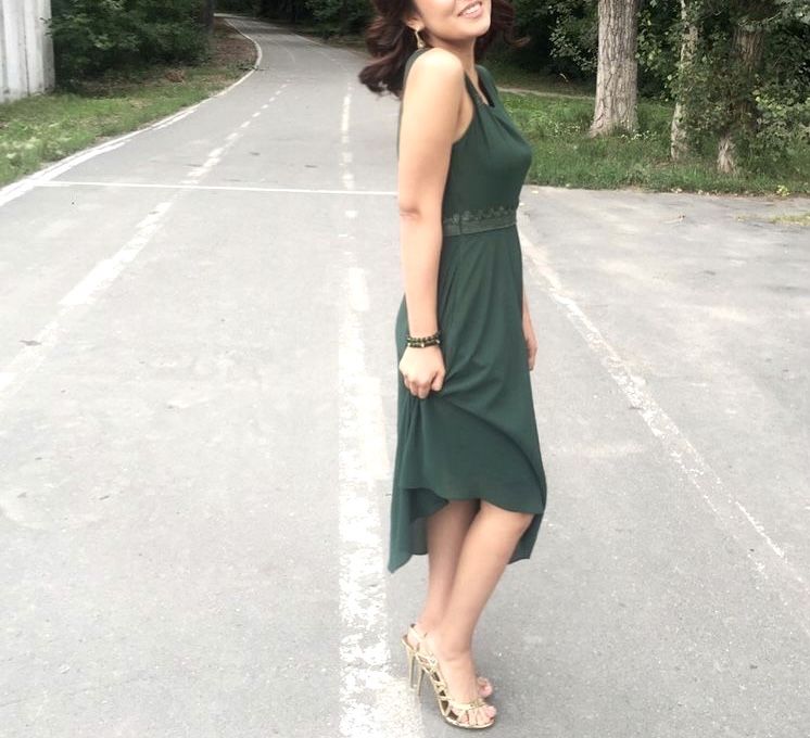 Платье на одно плечо