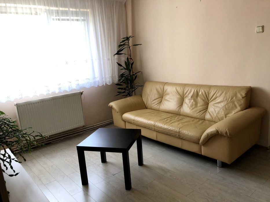Apartament cu 3 camere, etaj 2, 45 mp, Dealul Florilor