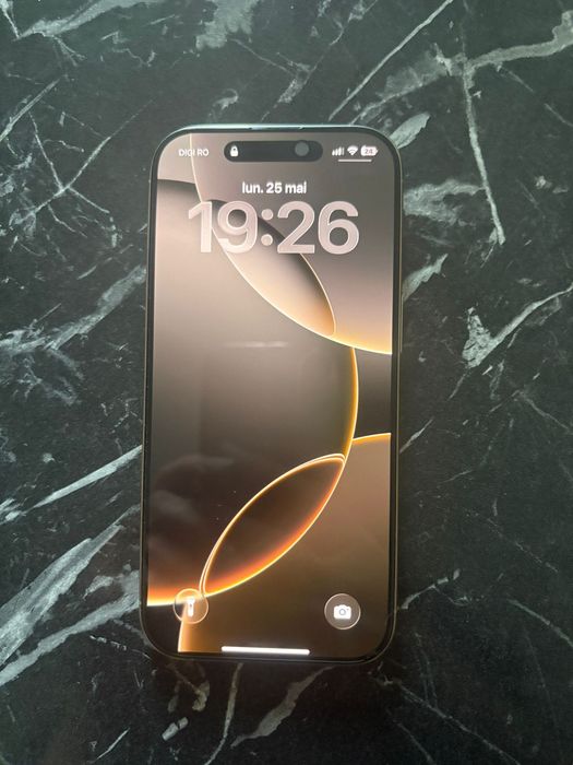 iPhone 16 pro , 128 GB