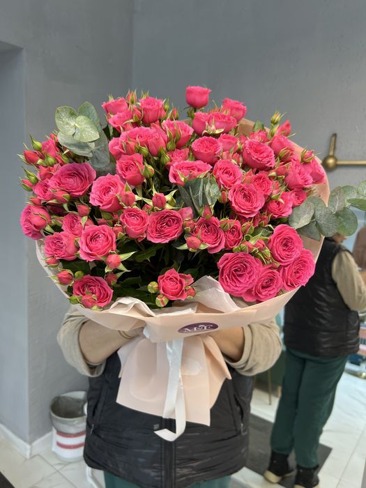 Акция Кустовые розы