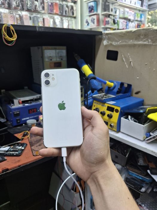 Iphone 11 64 gb 100 battery srochy