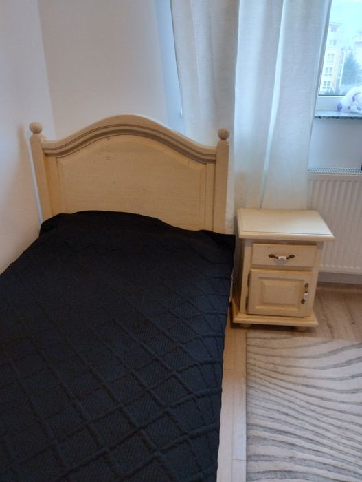 Pat de o persoană 90/200 din lemn masiv