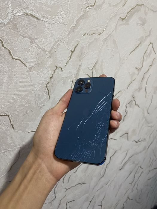 Продам Айфон 12про макс 128гб