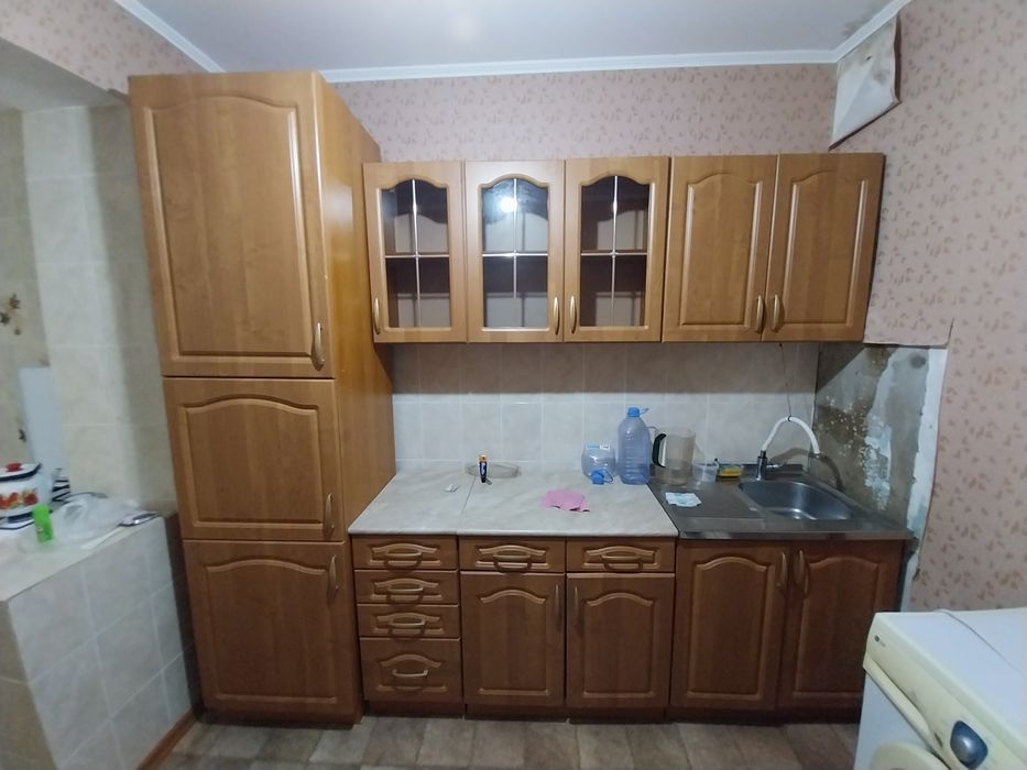 Продам кухонную гарнитуру