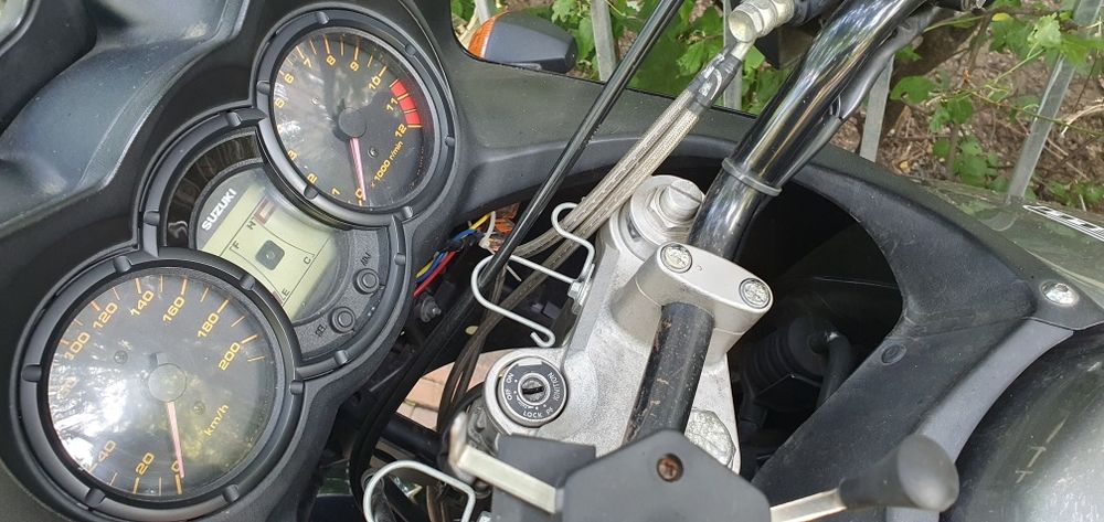 Suzuki dl 650 v strom 2007 stare excelenta