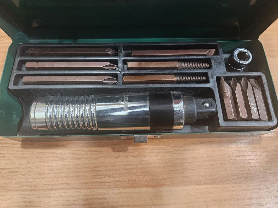 Отвёртка ударная, отвертка