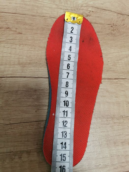 Adidași  copii Timberland  Gore-tex marimea 25