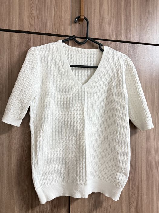 Белая футболка, продается срочно!!