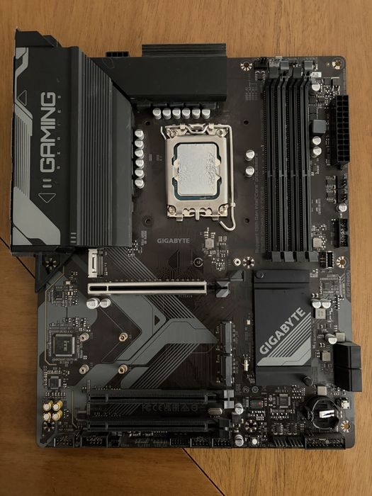 Материнская плата gigabyte aorus b760m gamingx