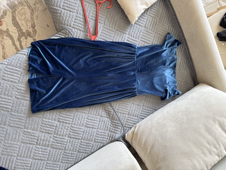 Платье синее бархатное 46 р