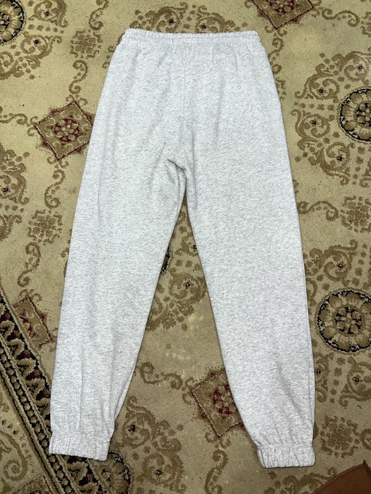 серые штаны на весну sinsay