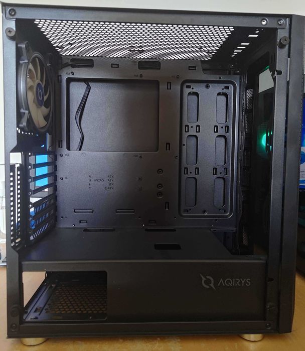 Carcasa PC Aqirys ATX Cu 1 Ventilator RGB | Lipsa panou lateral si Front panel i/o !!!