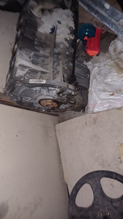 Продам блок двигатели бмв х5 е 70 н52