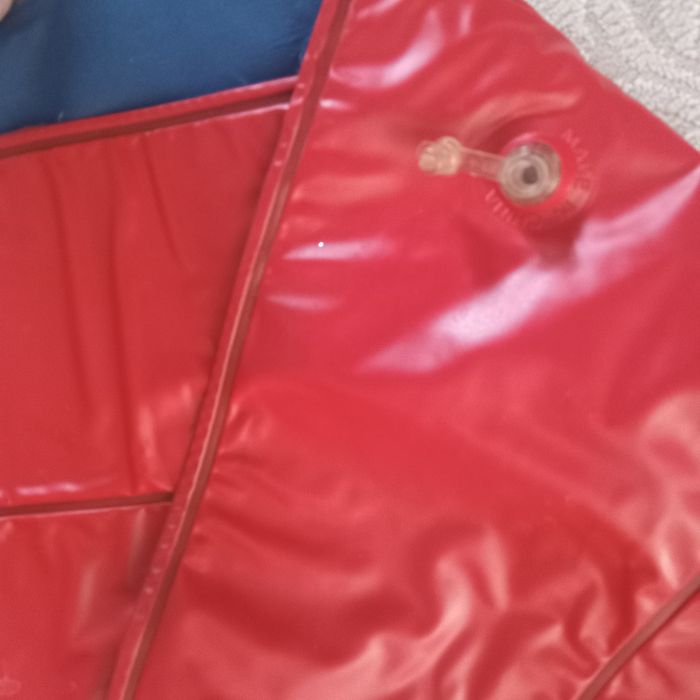 Надувной матрас для бассейна