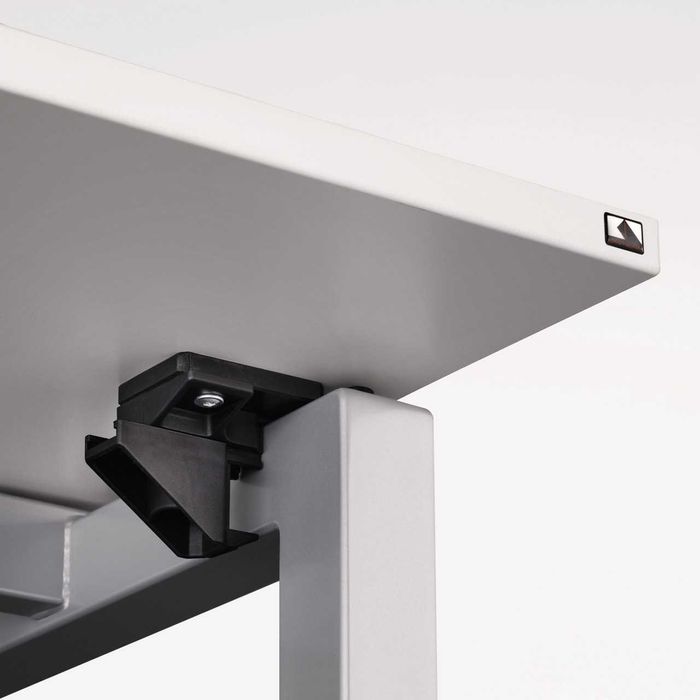 Birou Konig Neurath Basic 4