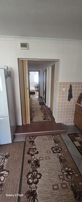 Къща с двор под наем