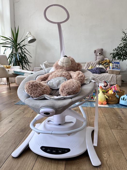 Електрическа бебешка люлка Kangaroo La Scala