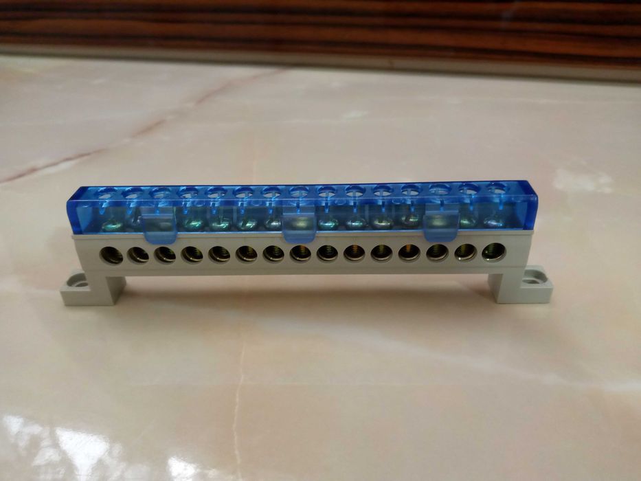 Новая планка для подключеняи нуля 15 входов на винтах+старые запчасти