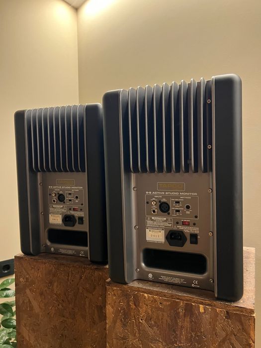 Tapco S8 – Активни студийни монитори (много добро състояние)