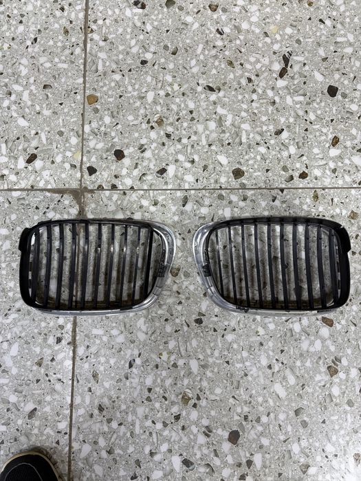 Решотки капота BMW E39