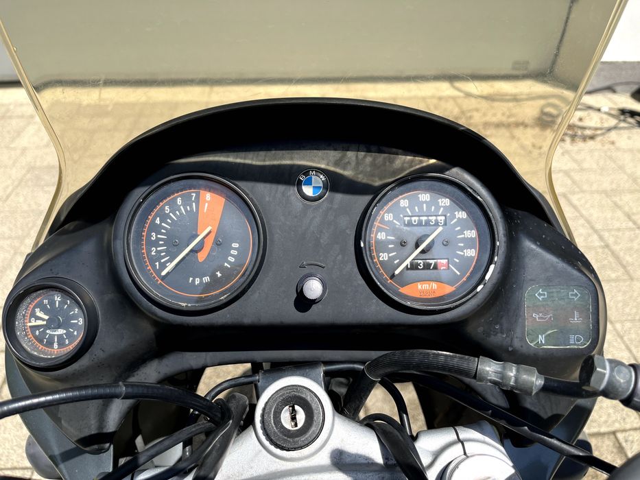 Vând motocicleta BMW F650ST (1999) – 10.000 km, revizii, stare f. bună, dotări