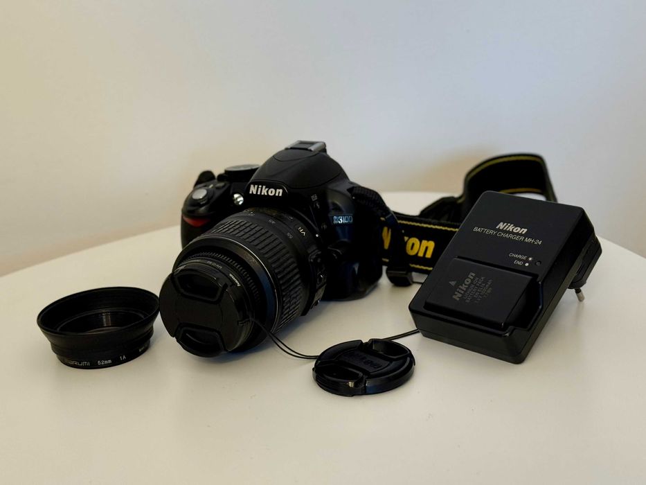 Aparat foto DSLR Nikon D3100, 14.2MP + Obiectiv 18-55mm + Rucsac Foto