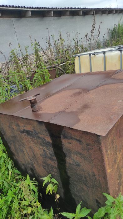 Продам ёмкость куб