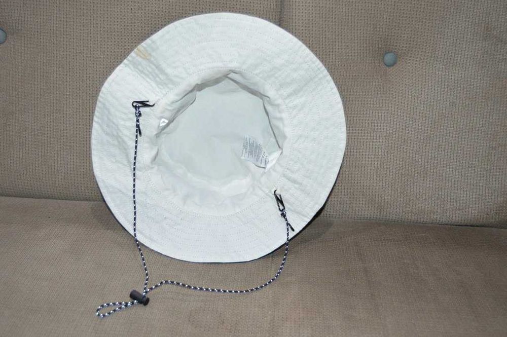 Pălărie Pepe Jeans London Reversibilă – Negru/Alb – Mărime Universală