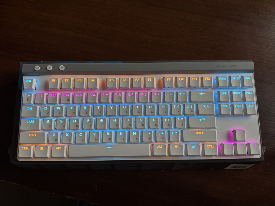 Игровая клавиатура Logitech g515 lightspeed tkl wireless