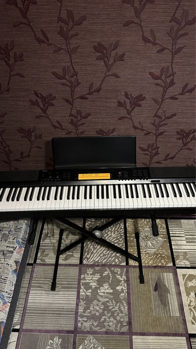 Синтезатор Casio