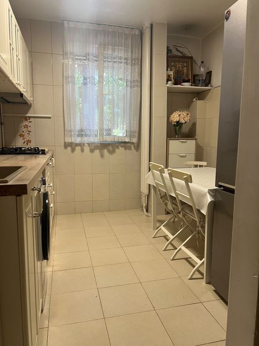 Apartament cu 3 camere