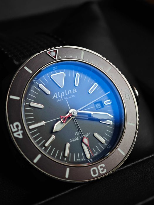 БАРТЕР Alpina Seastrong Diver GMT