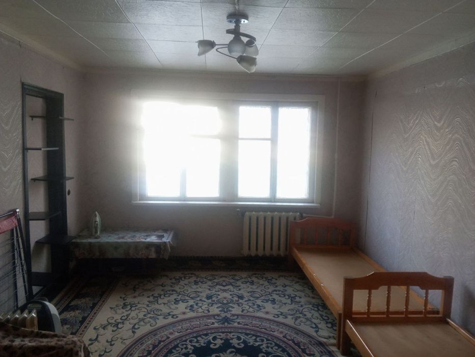 Аренда 2/1/2 Кадышева базар 58 Военный городок 2хонали 1 чи этаж