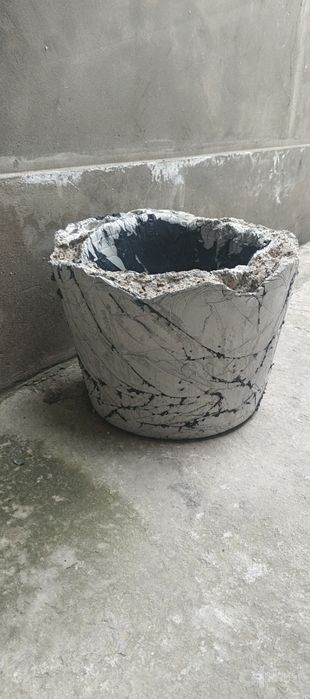 Кашпо из бетона ексллюзив