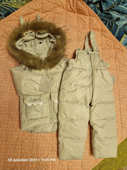Продам детский зимний комбинезон